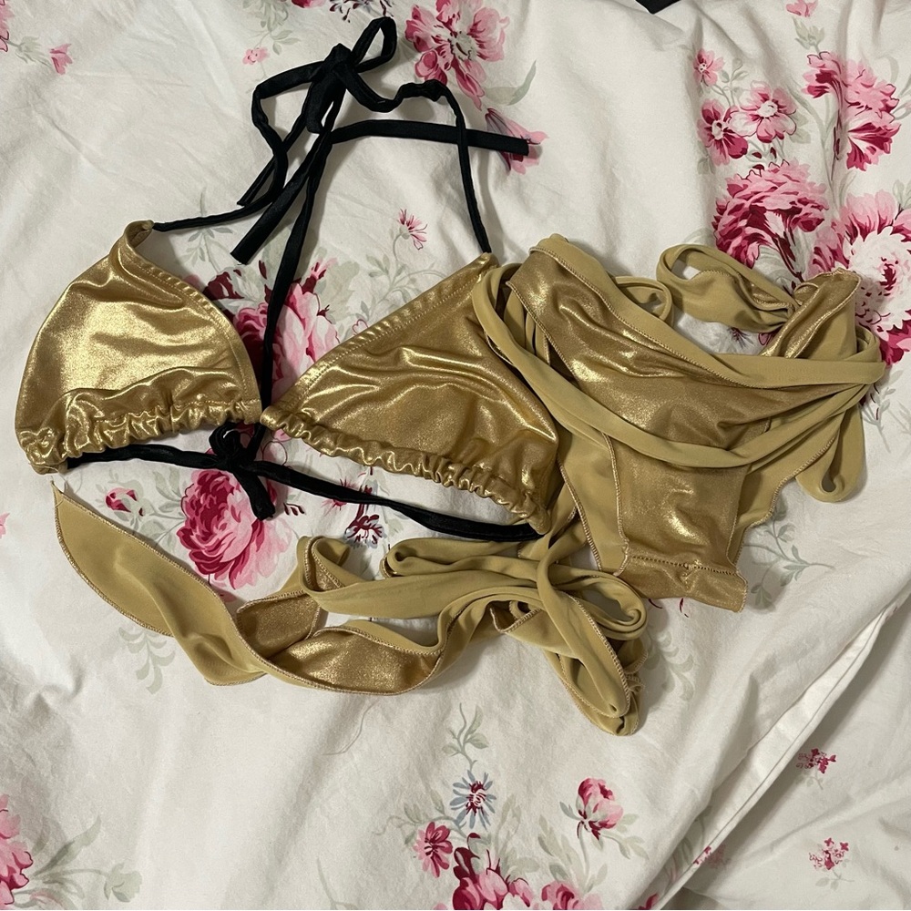 Gold 2pc Set Festy Wear - Picture 3 of 6
